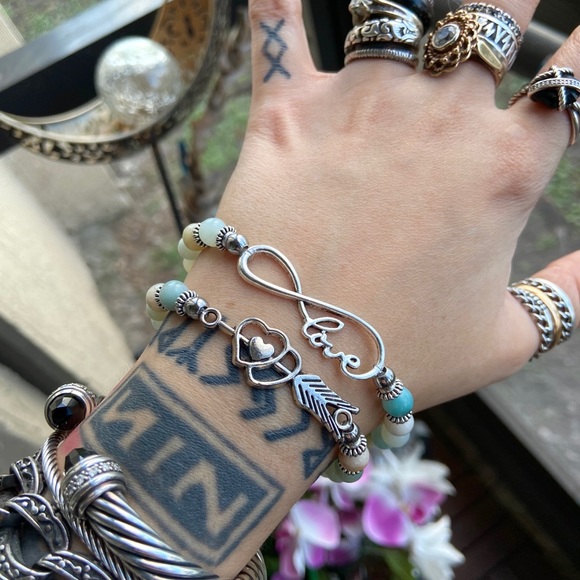 π΄β SALE ! red dot items are 2 for $25 . Bundle more than 3 and its $10 each π - Picture 15 of 16